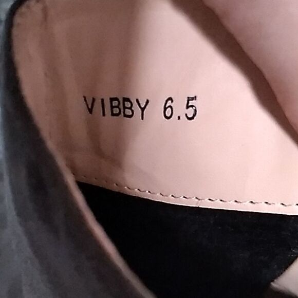 G.C. Shoes Olive Green Suede Tassel Ankle Booties. Sz 6.5 - Picture 9 of 9